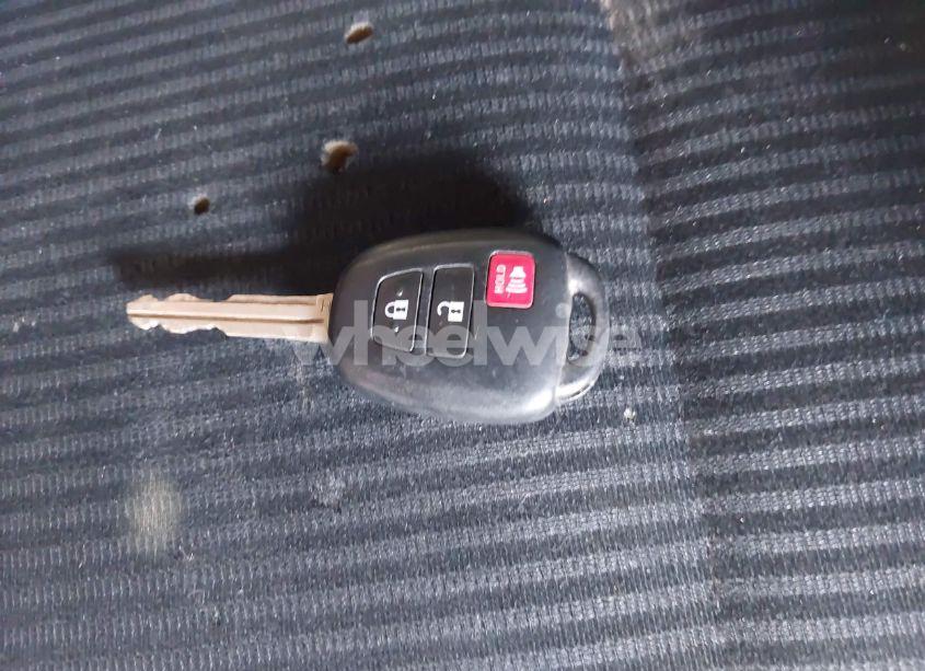 Photo 11 of 2015 Toyota Rav4 LE (VIN 2T3BFREV6FW365089)