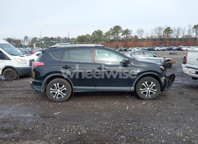 Photo 13 of 2016 Toyota Rav4 LE (VIN 2T3BFREV6GW418102)