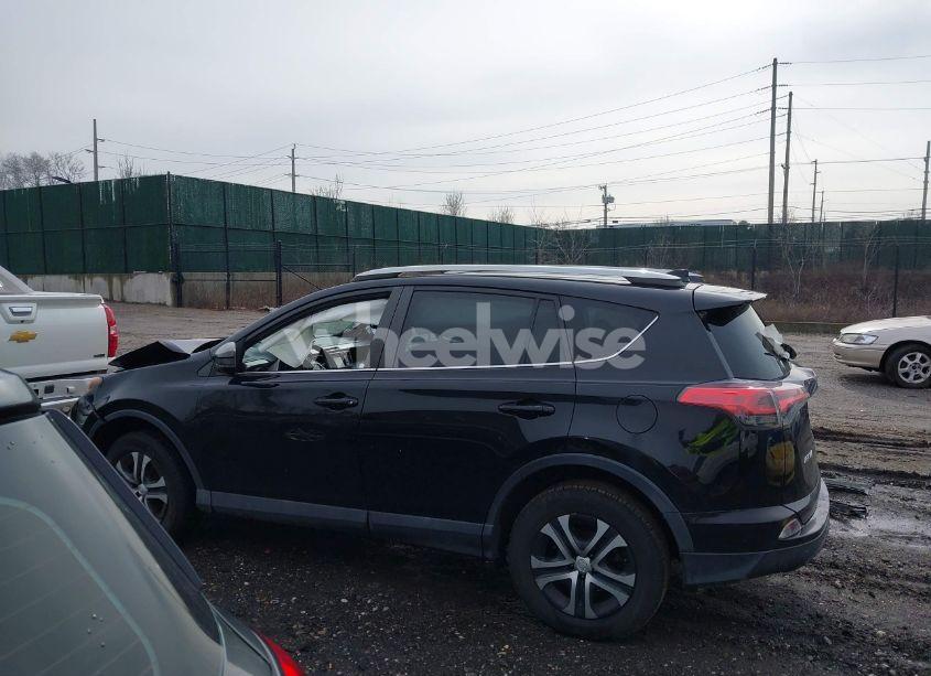 Photo 14 of 2016 Toyota Rav4 LE (VIN 2T3BFREV6GW418102)