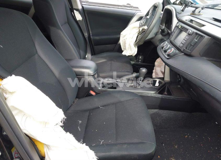 Photo 5 of 2016 Toyota Rav4 LE (VIN 2T3BFREV6GW418102)