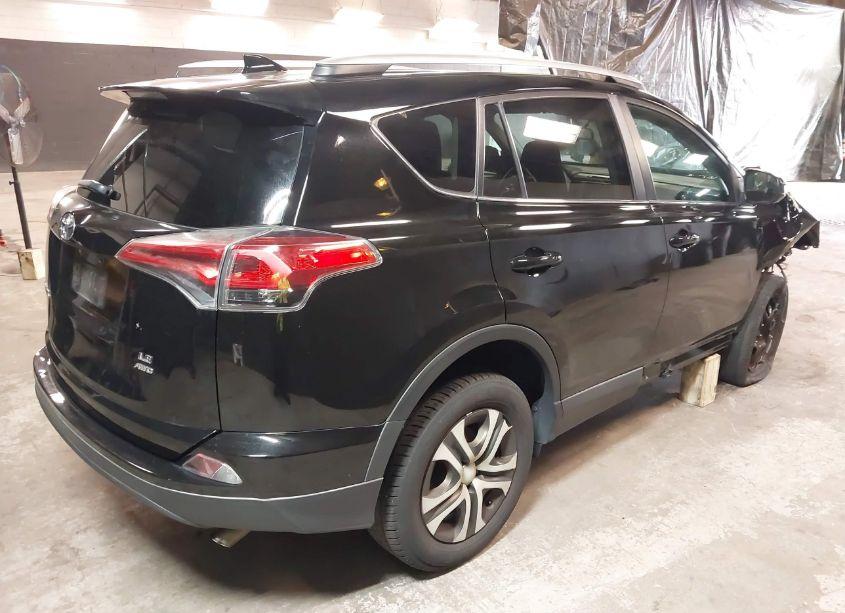 Photo 4 of 2016 Toyota Rav4 LE (VIN 2T3BFREV6GW422926)
