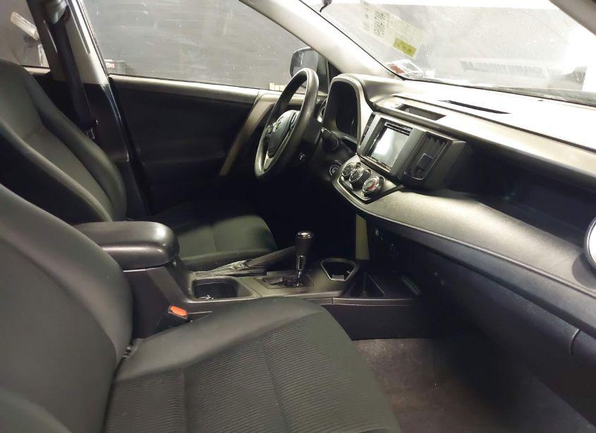 Photo 5 of 2016 Toyota Rav4 LE (VIN 2T3BFREV6GW422926)