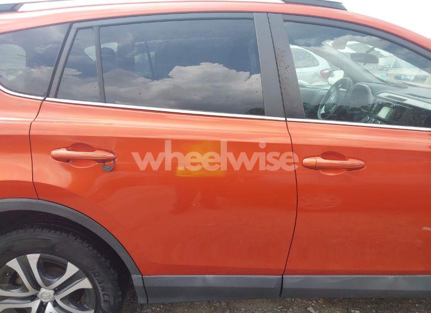 Photo 13 of 2016 Toyota Rav4 LE (VIN 2T3BFREV6GW435899)