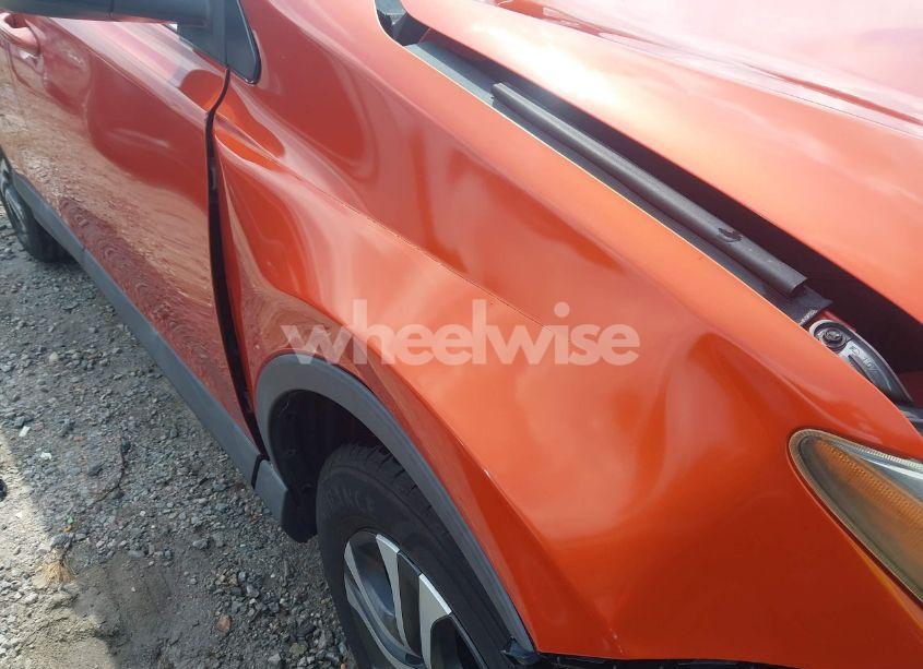 Photo 18 of 2016 Toyota Rav4 LE (VIN 2T3BFREV6GW435899)