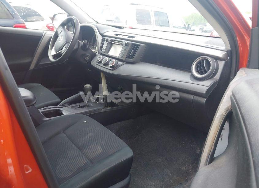 Photo 5 of 2016 Toyota Rav4 LE (VIN 2T3BFREV6GW435899)