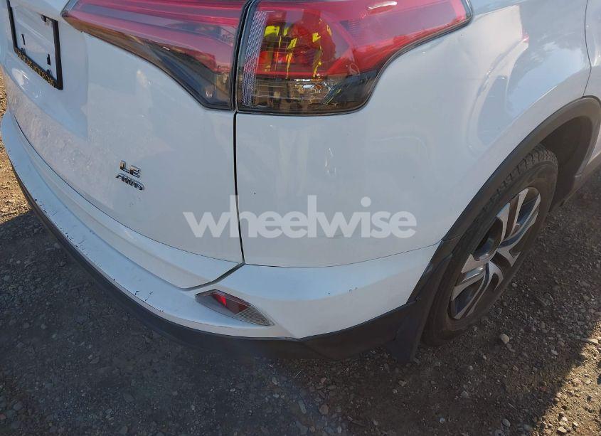 Photo 6 of 2016 Toyota Rav4 LE (VIN 2T3BFREV6GW511931)