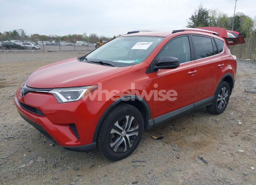 Photo 2 of 2016 Toyota Rav4 LE (VIN 2T3BFREV6GW516014)