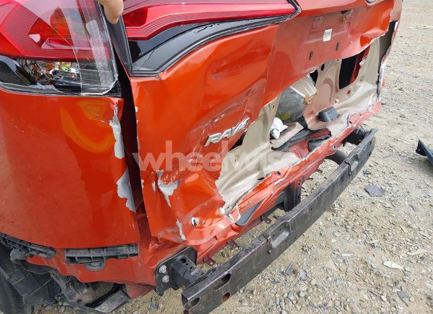 Photo 6 of 2016 Toyota Rav4 LE (VIN 2T3BFREV6GW516014)