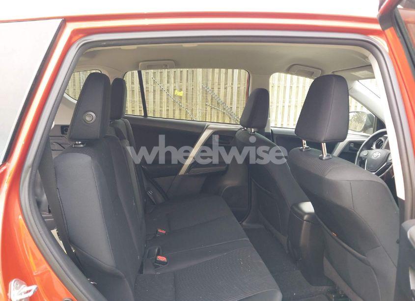 Photo 8 of 2016 Toyota Rav4 LE (VIN 2T3BFREV6GW516014)