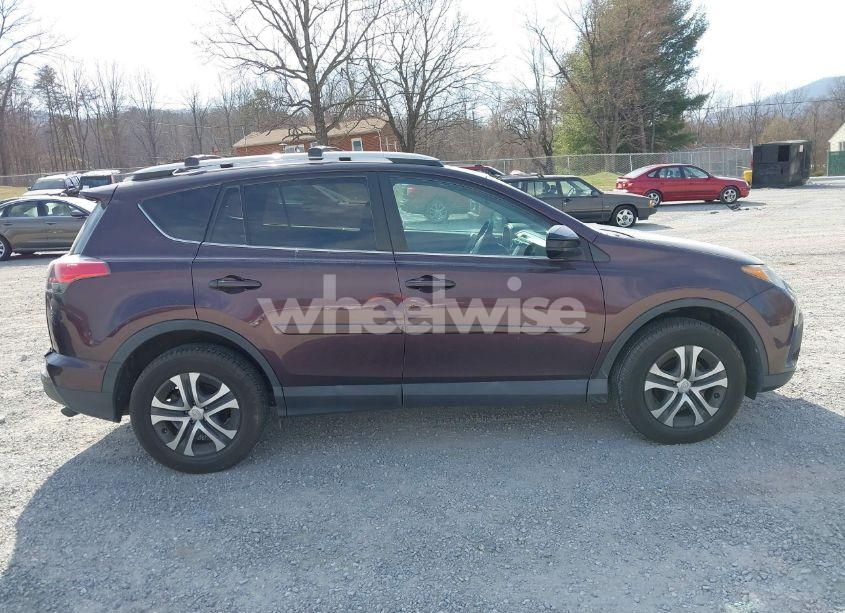 Photo 13 of 2016 Toyota Rav4 LE (VIN 2T3BFREV6GW521035)