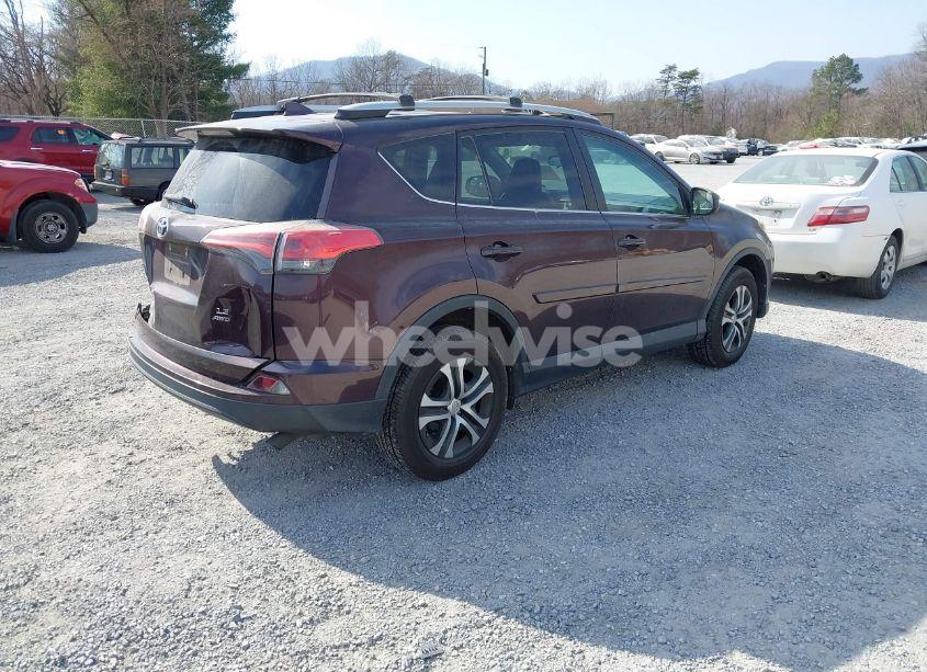 Photo 4 of 2016 Toyota Rav4 LE (VIN 2T3BFREV6GW521035)