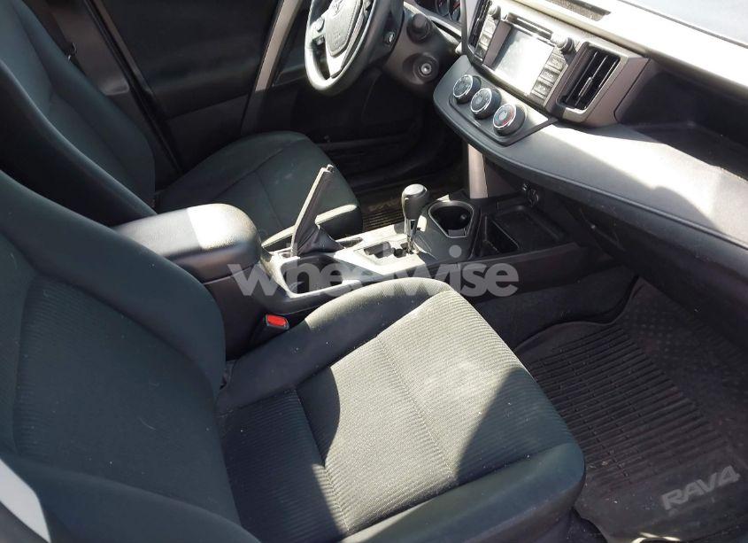 Photo 5 of 2016 Toyota Rav4 LE (VIN 2T3BFREV6GW521035)