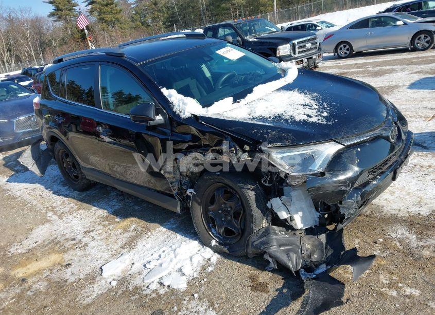 2017 Toyota Rav4 LE (VIN 2T3BFREV6HW644870) main photo