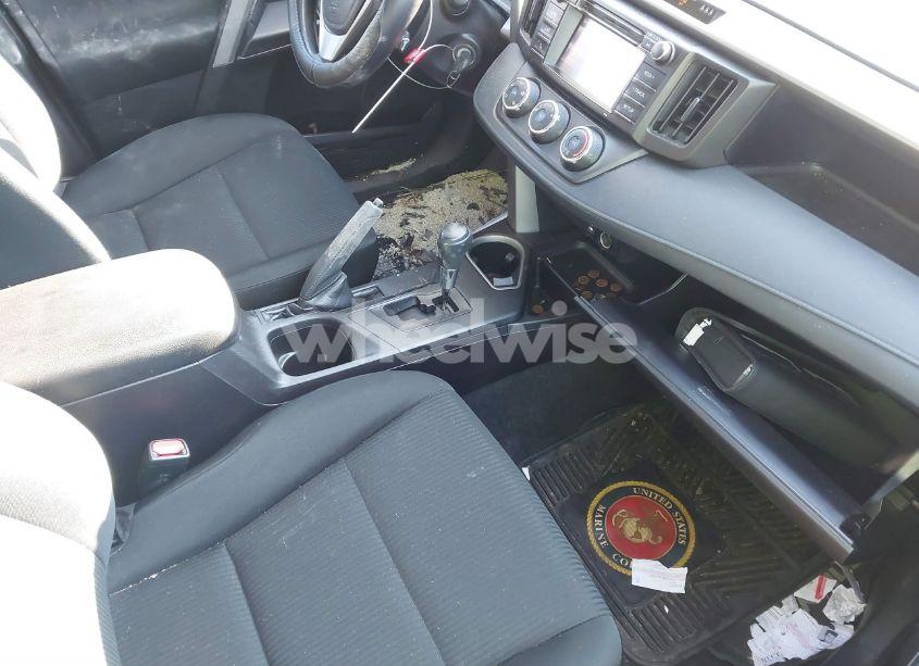 Photo 5 of 2017 Toyota Rav4 LE (VIN 2T3BFREV6HW644870)