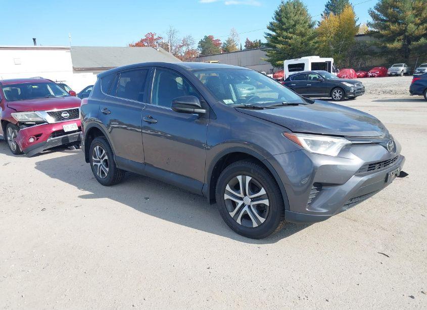 2017 Toyota Rav4 LE (VIN 2T3BFREV6HW687279) main photo
