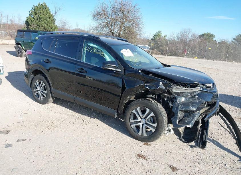 2018 Toyota Rav4 LE (VIN 2T3BFREV6JW698255) main photo