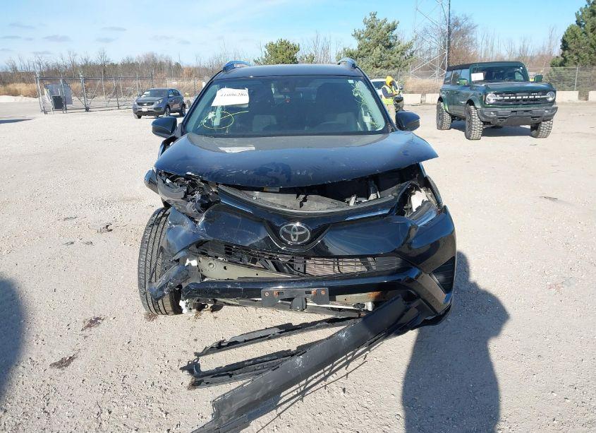 Photo 12 of 2018 Toyota Rav4 LE (VIN 2T3BFREV6JW698255)