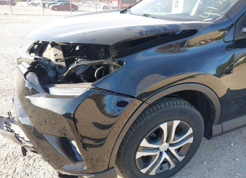 Photo 17 of 2018 Toyota Rav4 LE (VIN 2T3BFREV6JW698255)