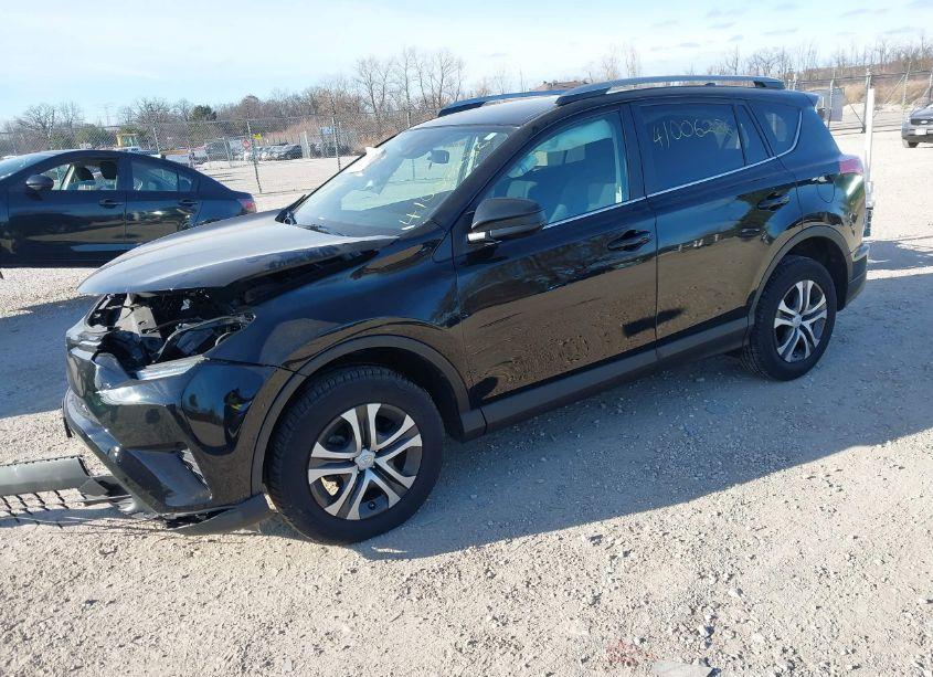 Photo 2 of 2018 Toyota Rav4 LE (VIN 2T3BFREV6JW698255)