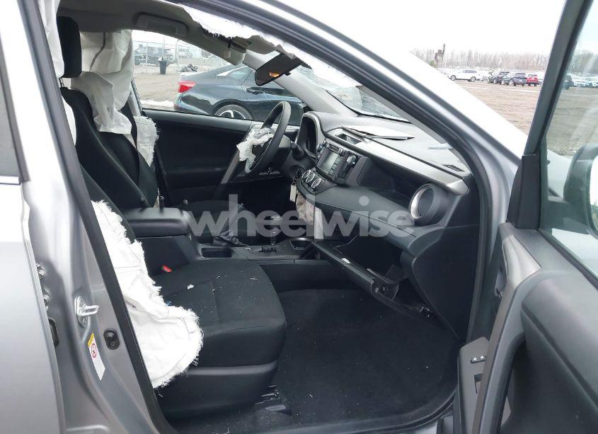 Photo 5 of 2018 Toyota Rav4 LE (VIN 2T3BFREV6JW721534)