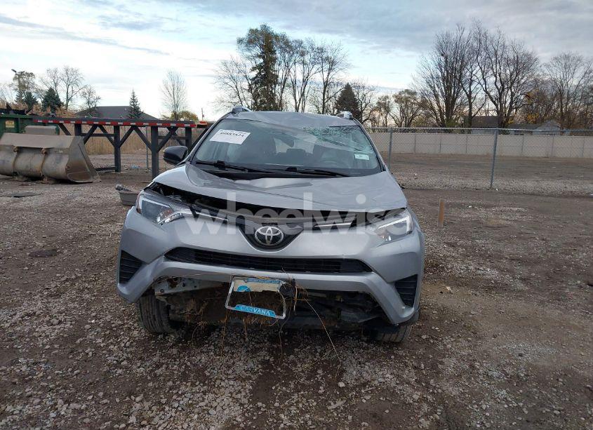 Photo 6 of 2018 Toyota Rav4 LE (VIN 2T3BFREV6JW721534)