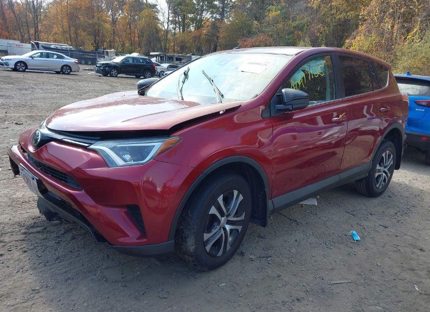 Photo 2 of 2018 Toyota Rav4 LE (VIN 2T3BFREV6JW752203)