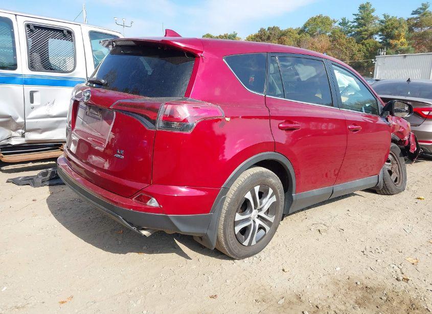 Photo 4 of 2018 Toyota Rav4 LE (VIN 2T3BFREV6JW752203)