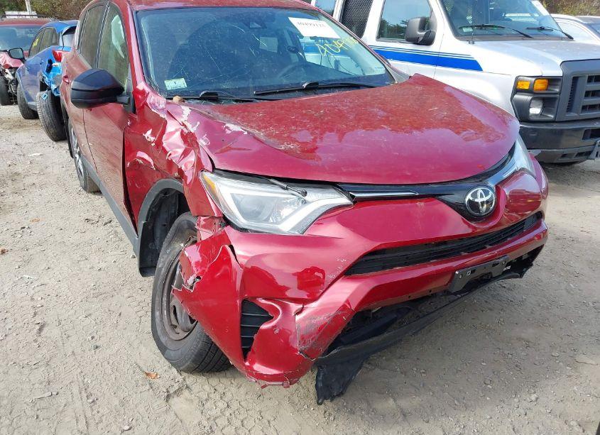Photo 6 of 2018 Toyota Rav4 LE (VIN 2T3BFREV6JW752203)