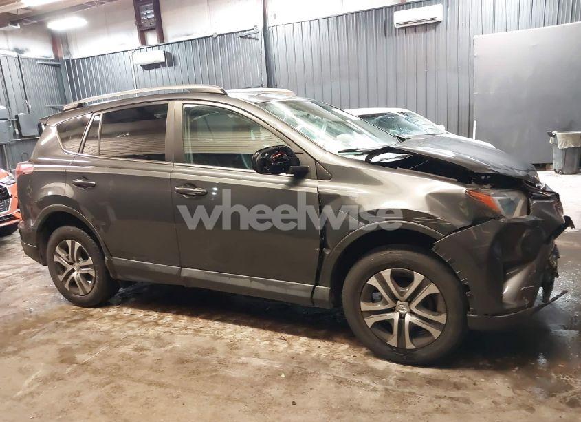 Photo 13 of 2018 Toyota Rav4 LE (VIN 2T3BFREV6JW773424)