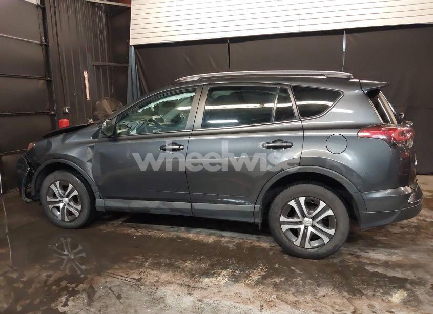 Photo 14 of 2018 Toyota Rav4 LE (VIN 2T3BFREV6JW773424)