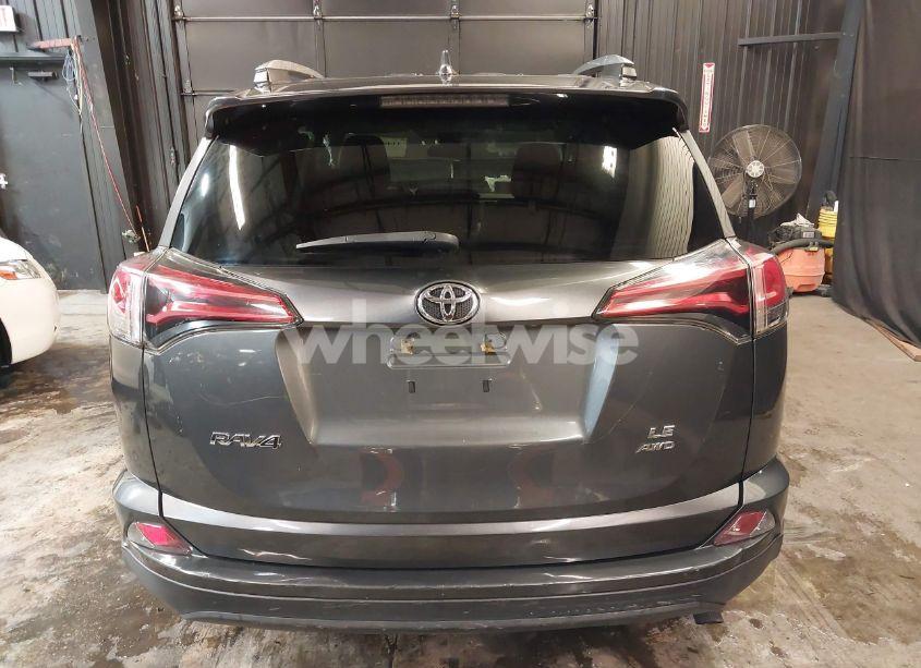 Photo 16 of 2018 Toyota Rav4 LE (VIN 2T3BFREV6JW773424)