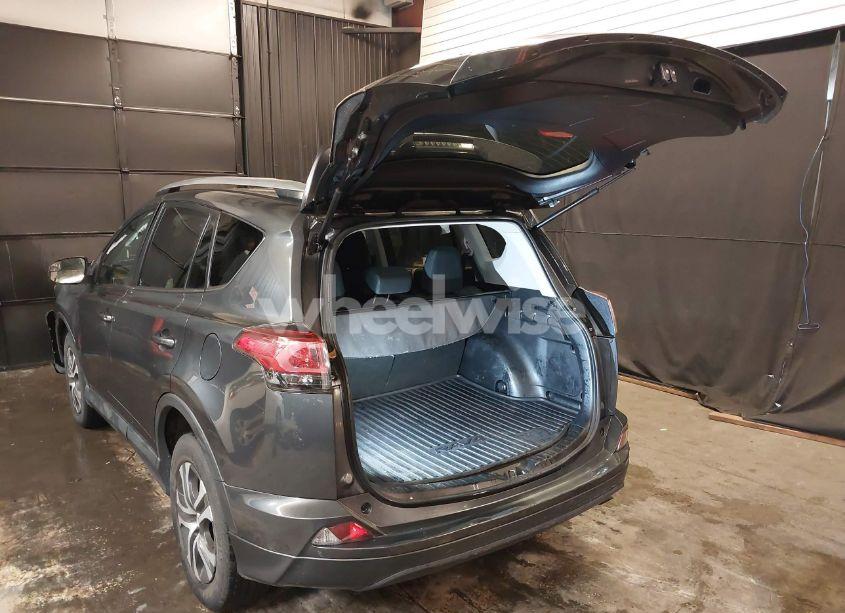 Photo 3 of 2018 Toyota Rav4 LE (VIN 2T3BFREV6JW773424)