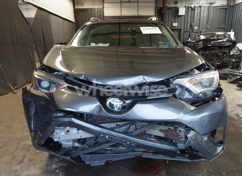 Photo 6 of 2018 Toyota Rav4 LE (VIN 2T3BFREV6JW773424)