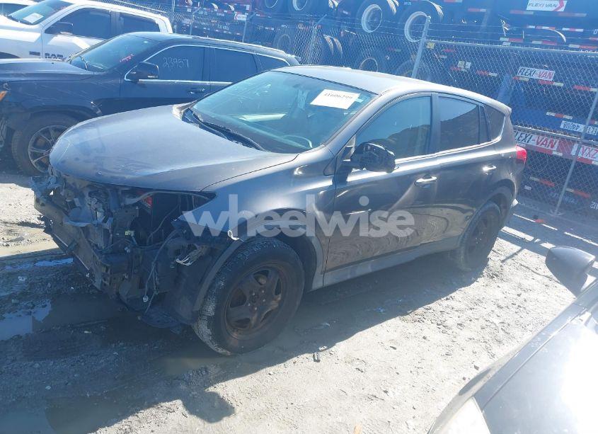 Photo 2 of 2013 Toyota Rav4 LE (VIN 2T3BFREV7DW026466)