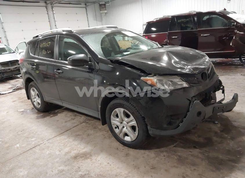 2015 Toyota Rav4 LE (VIN 2T3BFREV7FW297479) main photo