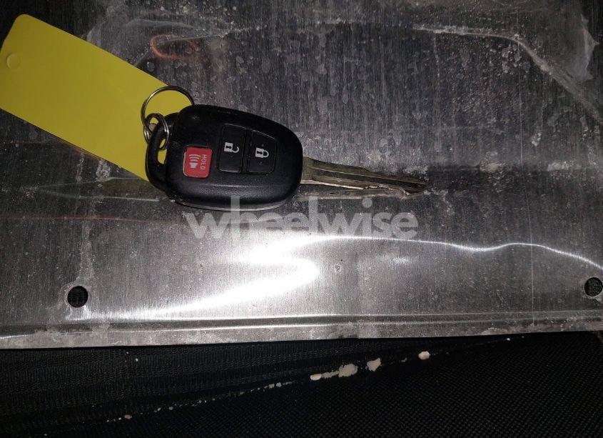 Photo 11 of 2015 Toyota Rav4 LE (VIN 2T3BFREV7FW297479)