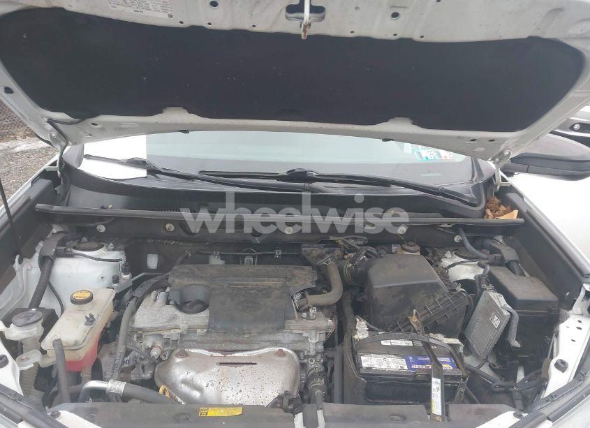 Photo 10 of 2015 Toyota Rav4 LE (VIN 2T3BFREV7FW318038)