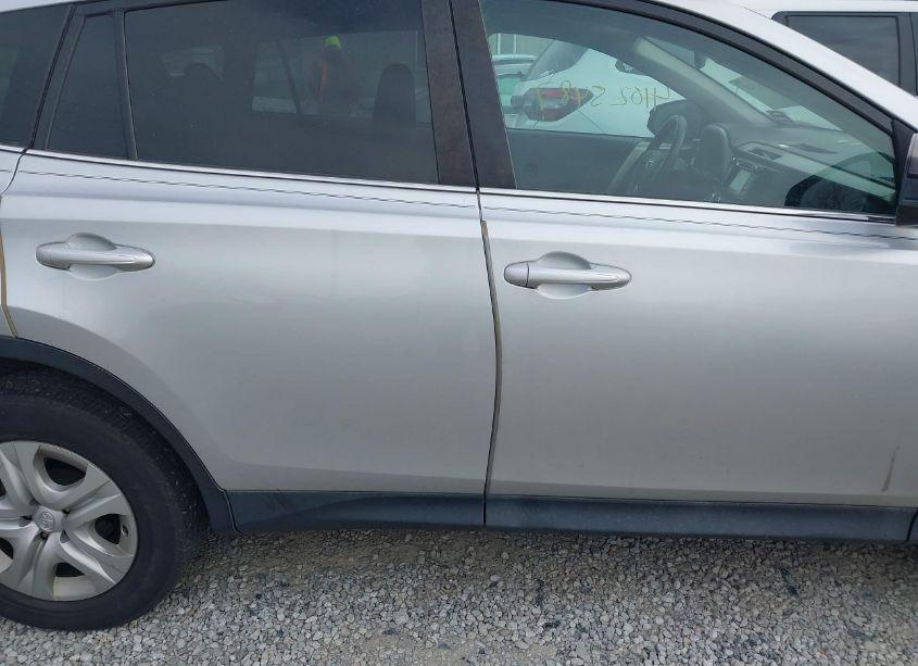 Photo 13 of 2015 Toyota Rav4 LE (VIN 2T3BFREV7FW325149)