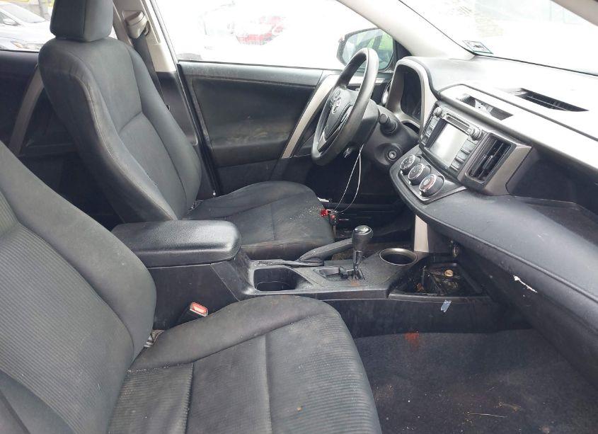 Photo 5 of 2015 Toyota Rav4 LE (VIN 2T3BFREV7FW325149)