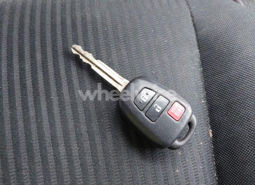 Photo 11 of 2015 Toyota Rav4 LE (VIN 2T3BFREV7FW364369)