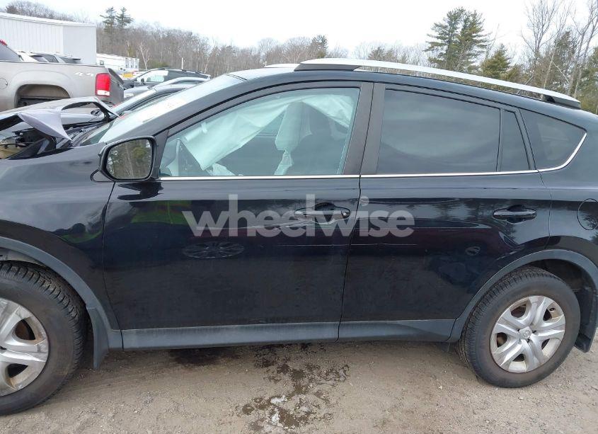 Photo 15 of 2015 Toyota Rav4 LE (VIN 2T3BFREV7FW364369)