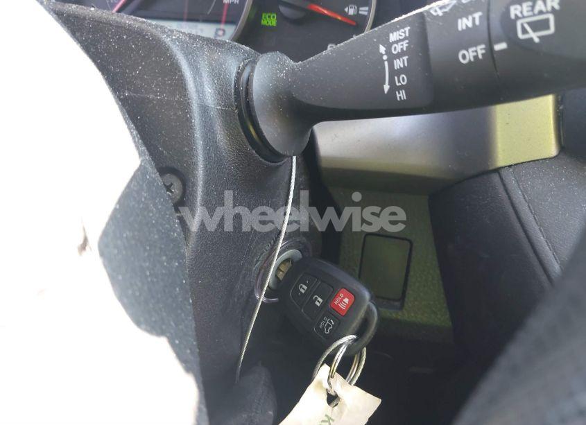 Photo 11 of 2016 Toyota Rav4 LE (VIN 2T3BFREV7GW450735)