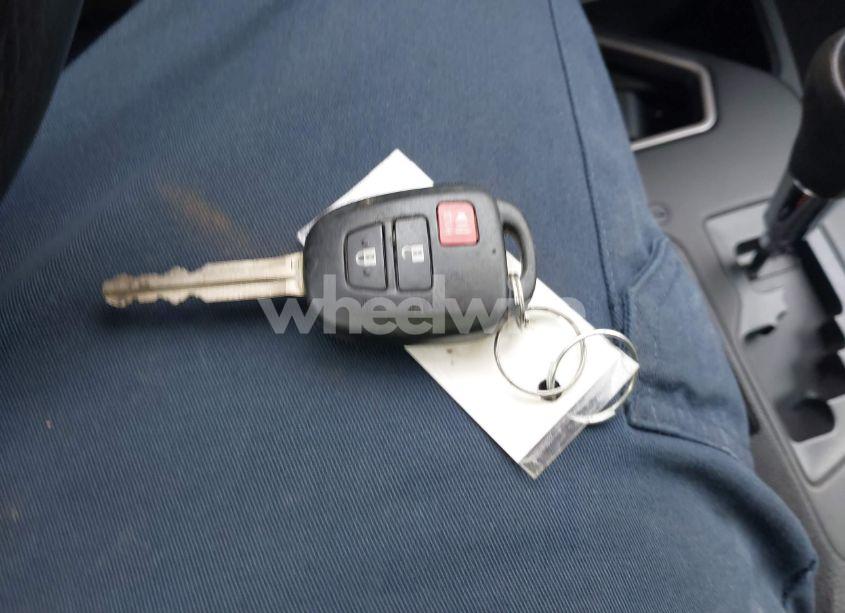 Photo 11 of 2016 Toyota Rav4 LE (VIN 2T3BFREV7GW508908)