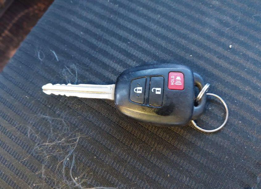 Photo 11 of 2016 Toyota Rav4 LE (VIN 2T3BFREV7GW538748)