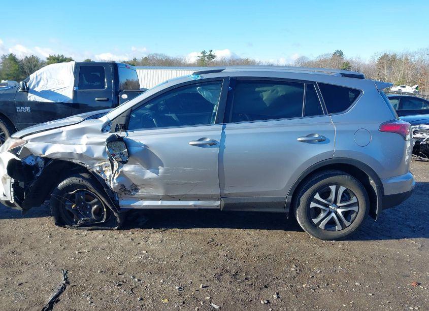 Photo 15 of 2016 Toyota Rav4 LE (VIN 2T3BFREV7GW538748)
