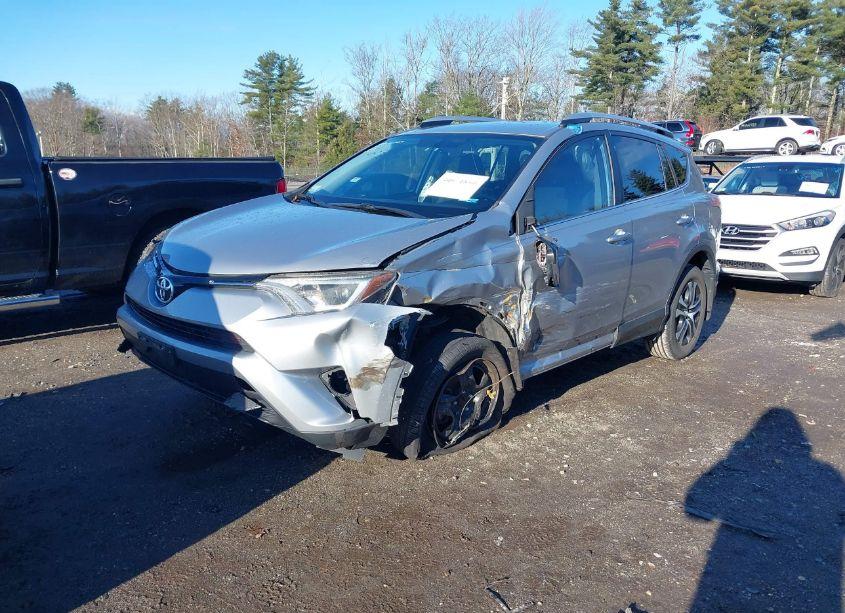 Photo 2 of 2016 Toyota Rav4 LE (VIN 2T3BFREV7GW538748)