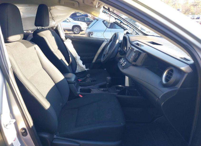 Photo 5 of 2016 Toyota Rav4 LE (VIN 2T3BFREV7GW538748)