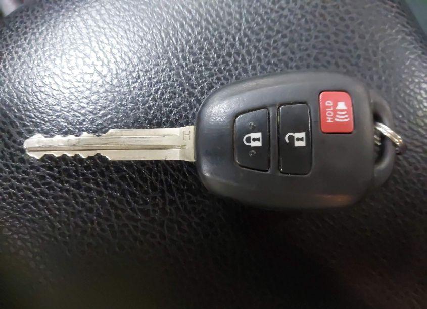 Photo 11 of 2017 Toyota Rav4 LE (VIN 2T3BFREV7HW545314)