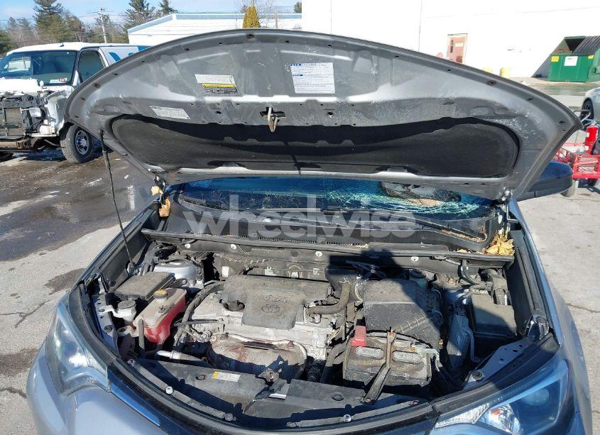 Photo 10 of 2018 Toyota Rav4 LE (VIN 2T3BFREV7JW728587)