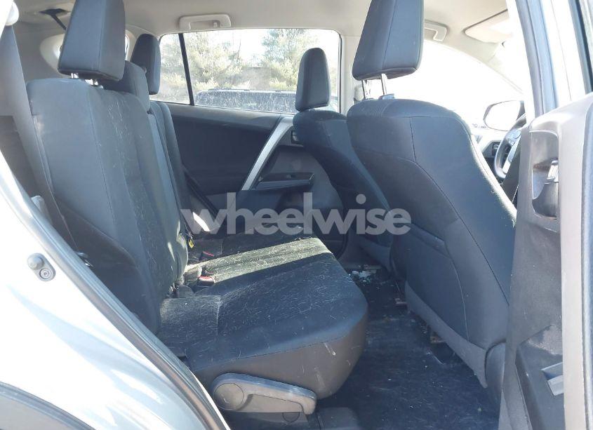 Photo 8 of 2018 Toyota Rav4 LE (VIN 2T3BFREV7JW728587)